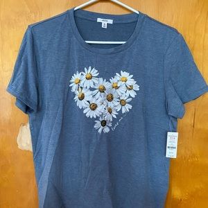 Women’s t-shirt